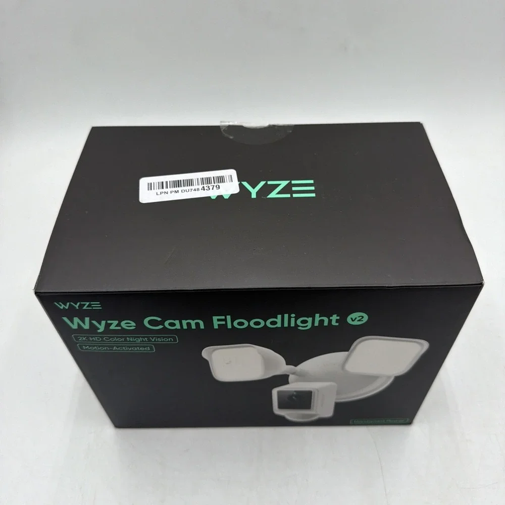 Wyze Cam Floodlight V2 Motion-Activated 2K HD Color Night Vision Camera